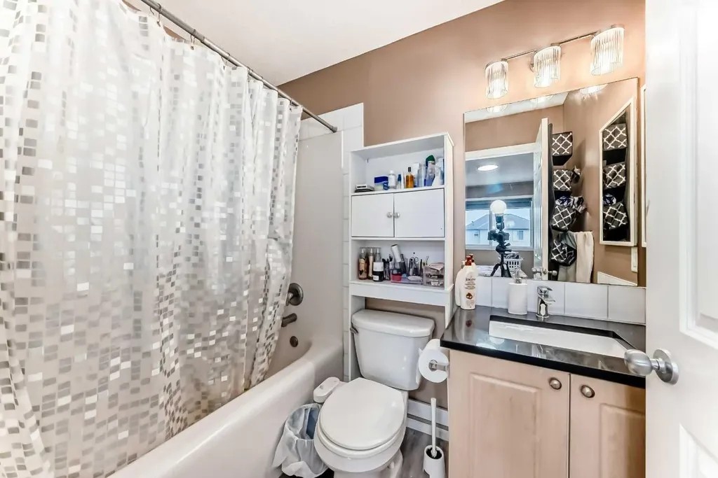 32 Saddlebrook Place NE Calgary AB T3J5M3
