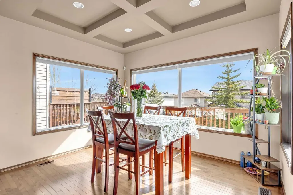 92 Everoak Close SW Calgary AB T2Y0C3
