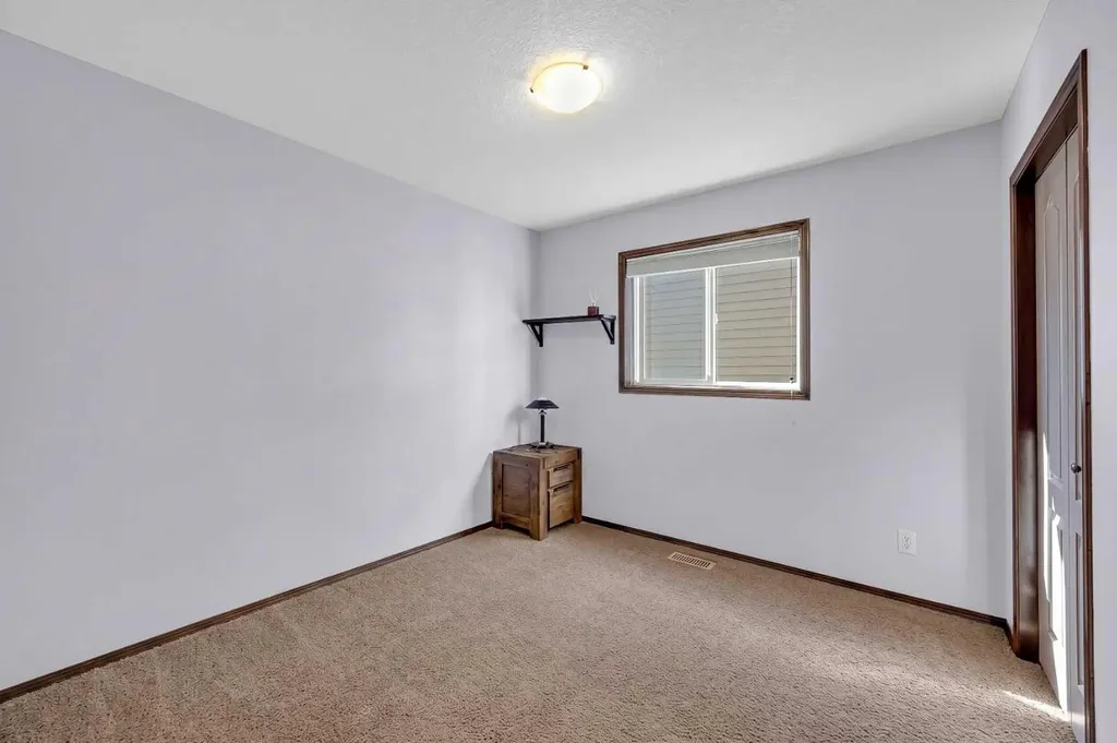 92 Everoak Close SW Calgary AB T2Y0C3