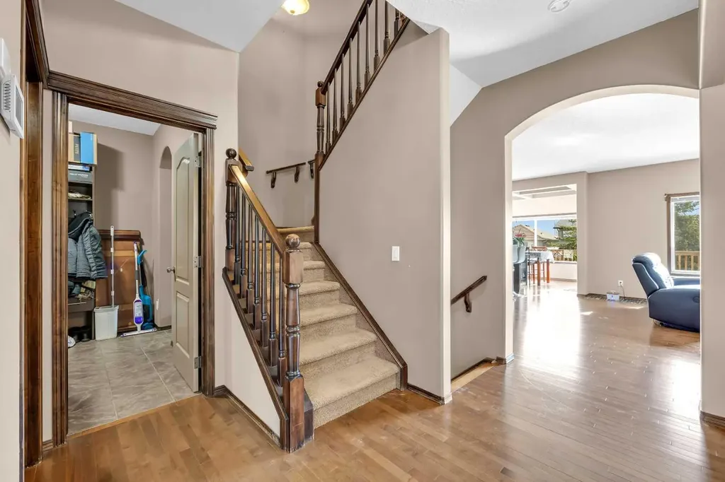 92 Everoak Close SW Calgary AB T2Y0C3