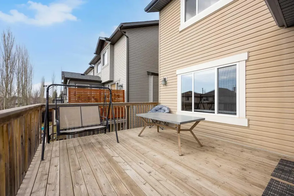 92 Everoak Close SW Calgary AB T2Y0C3