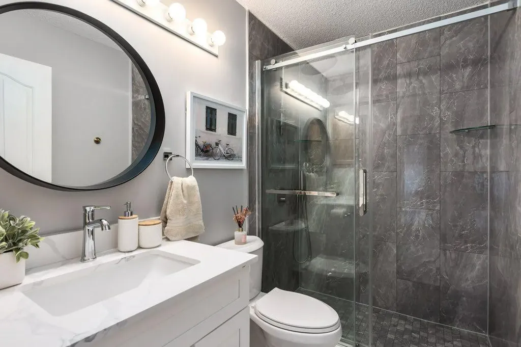 2 Springbank Crescent SW Calgary AB T3H 3S8
