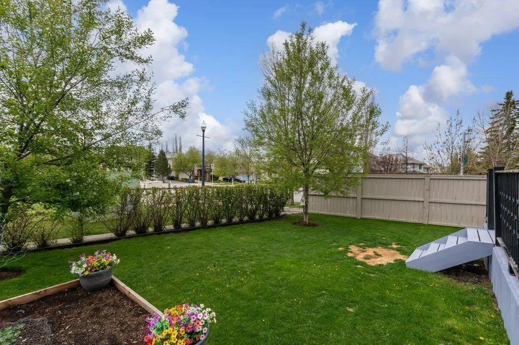 2 Springbank Crescent SW Calgary AB T3H 3S8