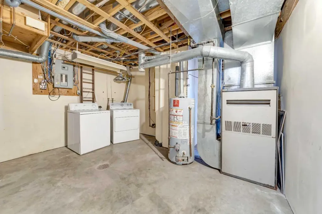 3510 57 Avenue Lloydminster AB T9V 1S7