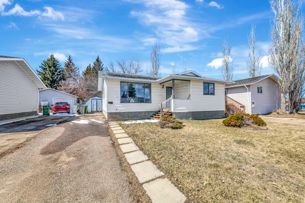 3510 57 Avenue Lloydminster AB T9V 1S7