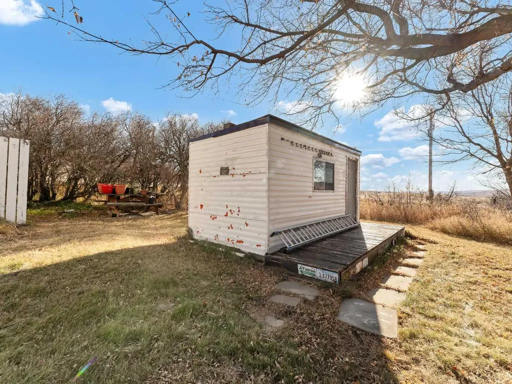 3405 Township Road 74 Rural Cypress County AB T0K 1L0