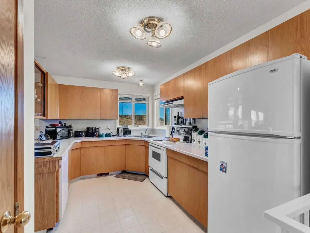 3405 Township Road 74 Rural Cypress County AB T0K 1L0