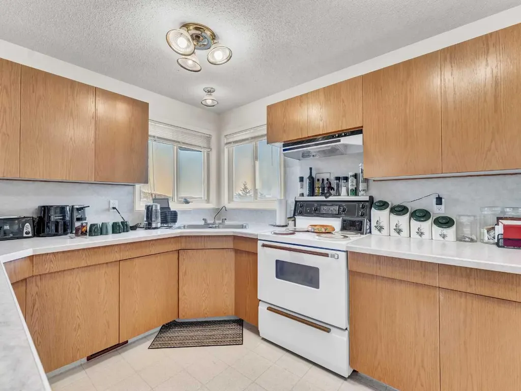 3405 Township Road 74 Rural Cypress County AB T0K 1L0