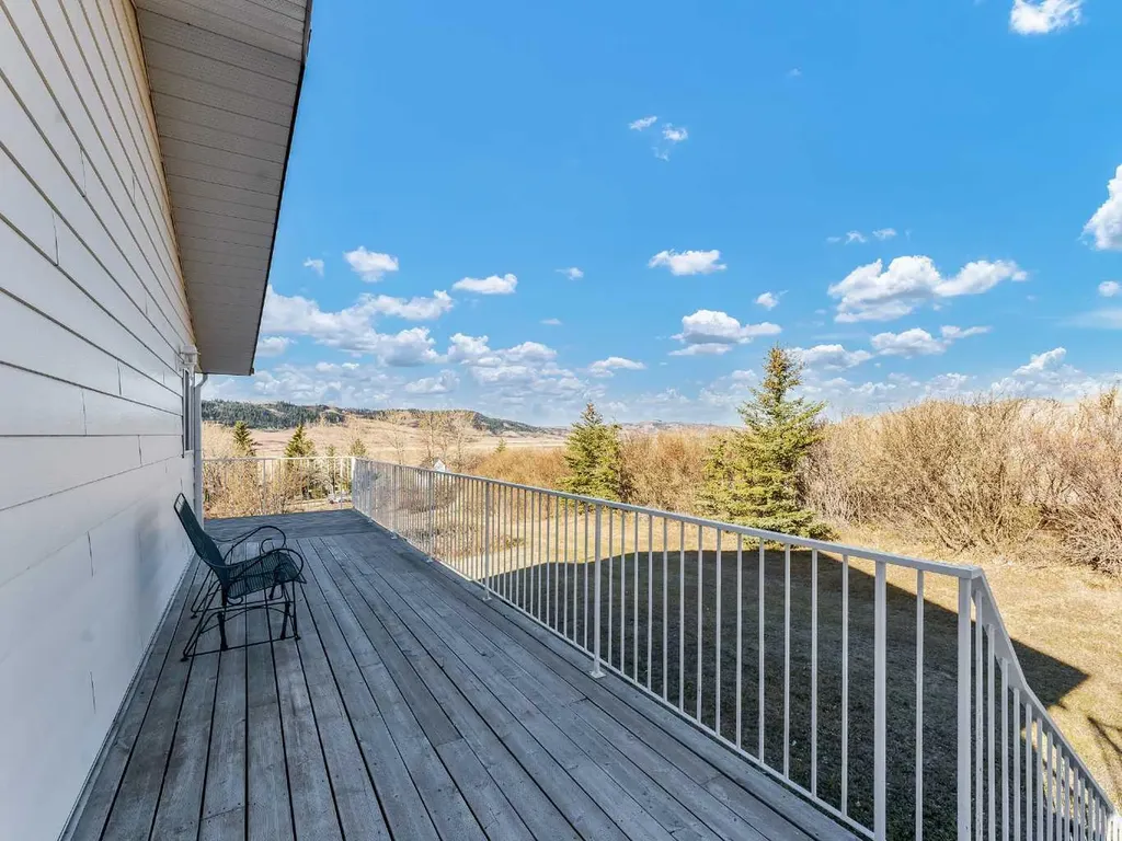 3405 Township Road 74 Rural Cypress County AB T0K 1L0