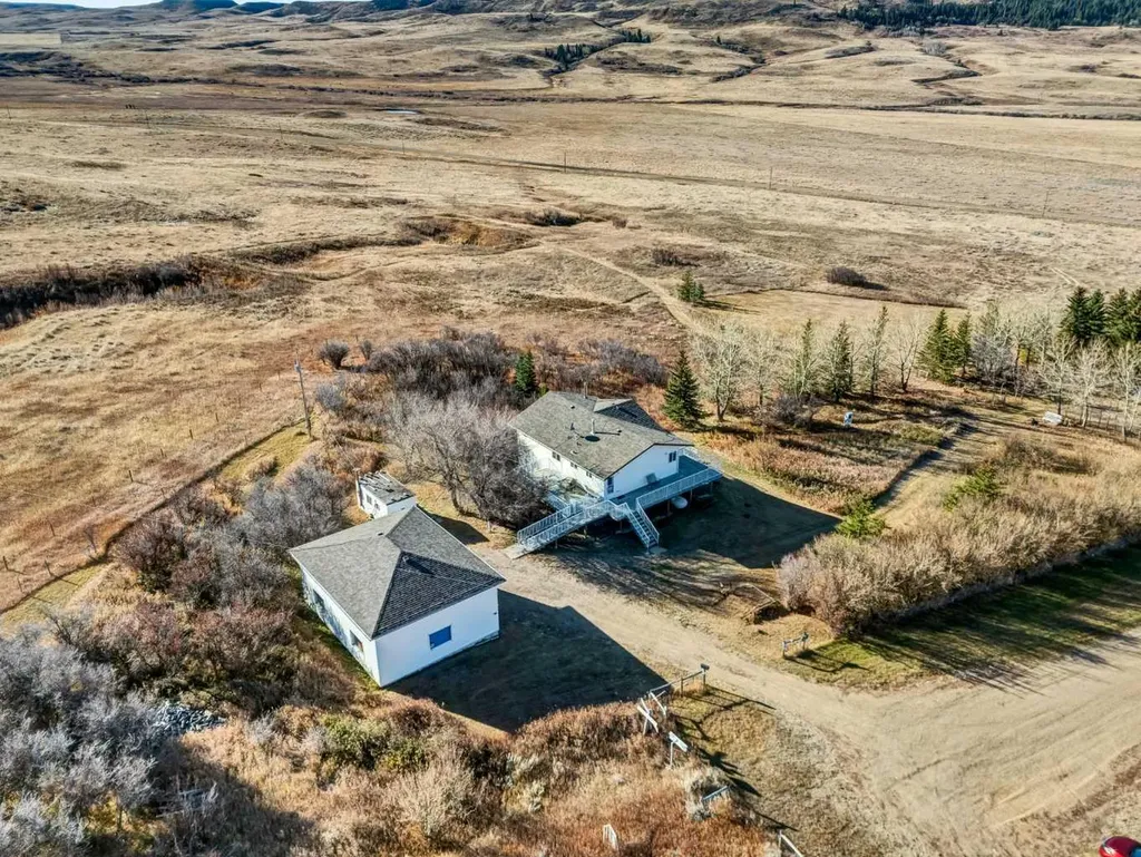3405 Township Road 74 Rural Cypress County AB T0K 1L0
