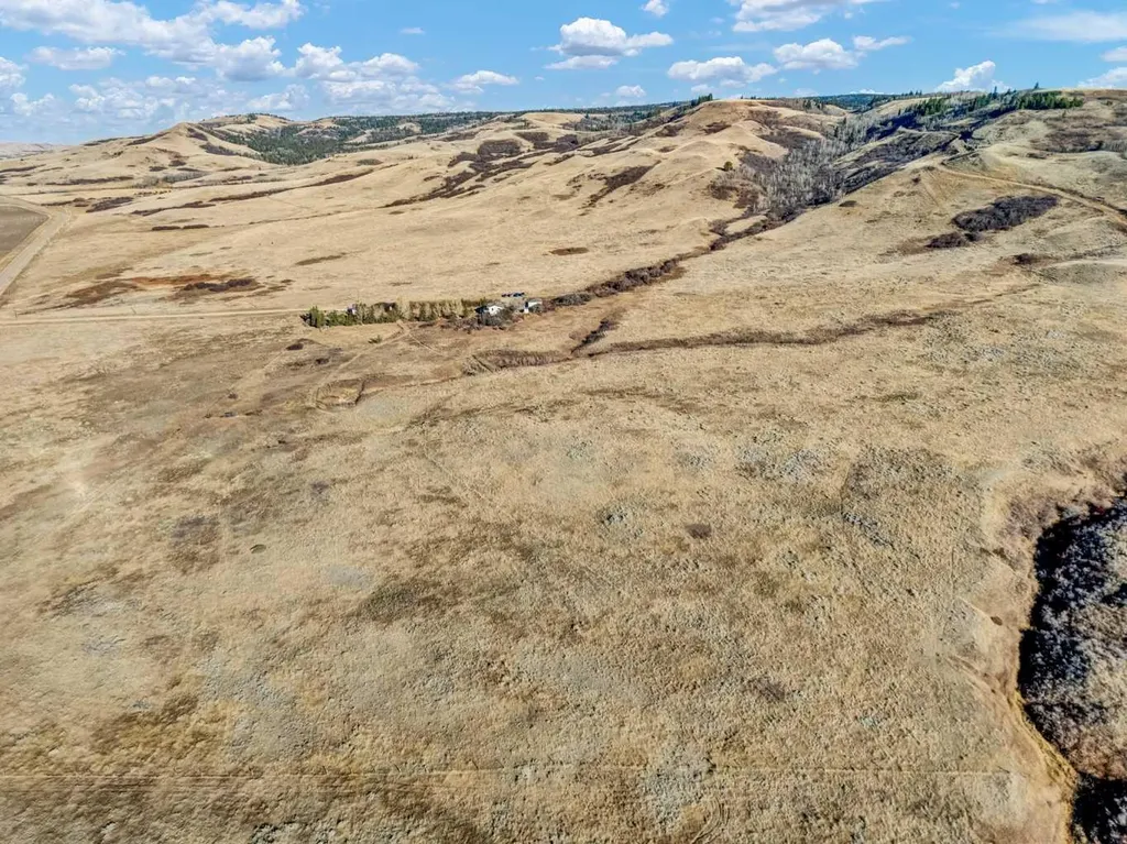 3405 Township Road 74 Rural Cypress County AB T0K 1L0