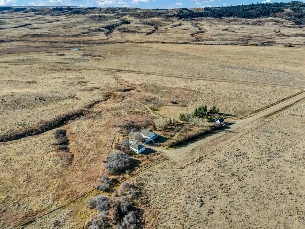 3405 Township Road 74 Rural Cypress County AB T0K 1L0