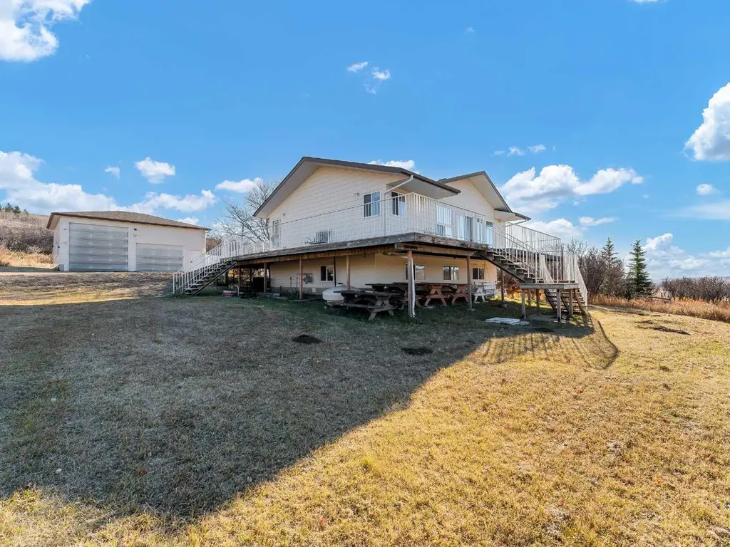 3405 Township Road 74 Rural Cypress County AB T0K 1L0