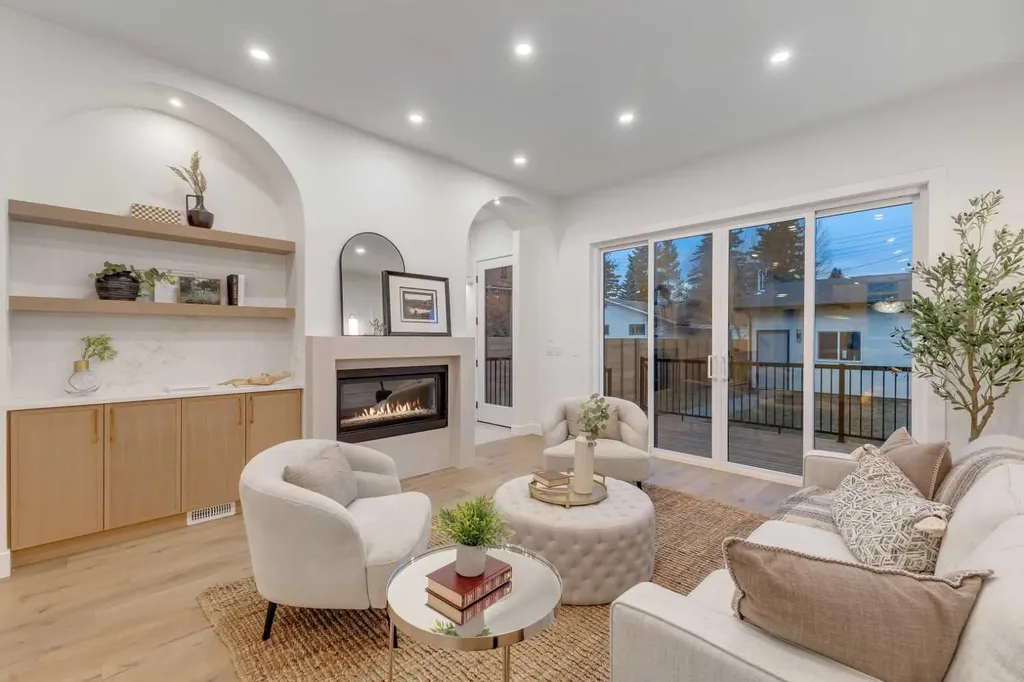 2430 36 Street SW Calgary AB T3E2Z5