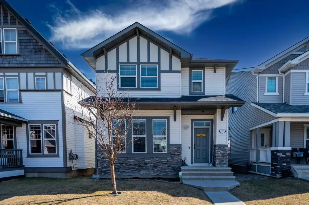 57 Skyview Point Common NE Calgary AB T3N0H1