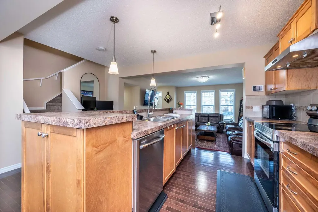57 Skyview Point Common NE Calgary AB T3N0H1
