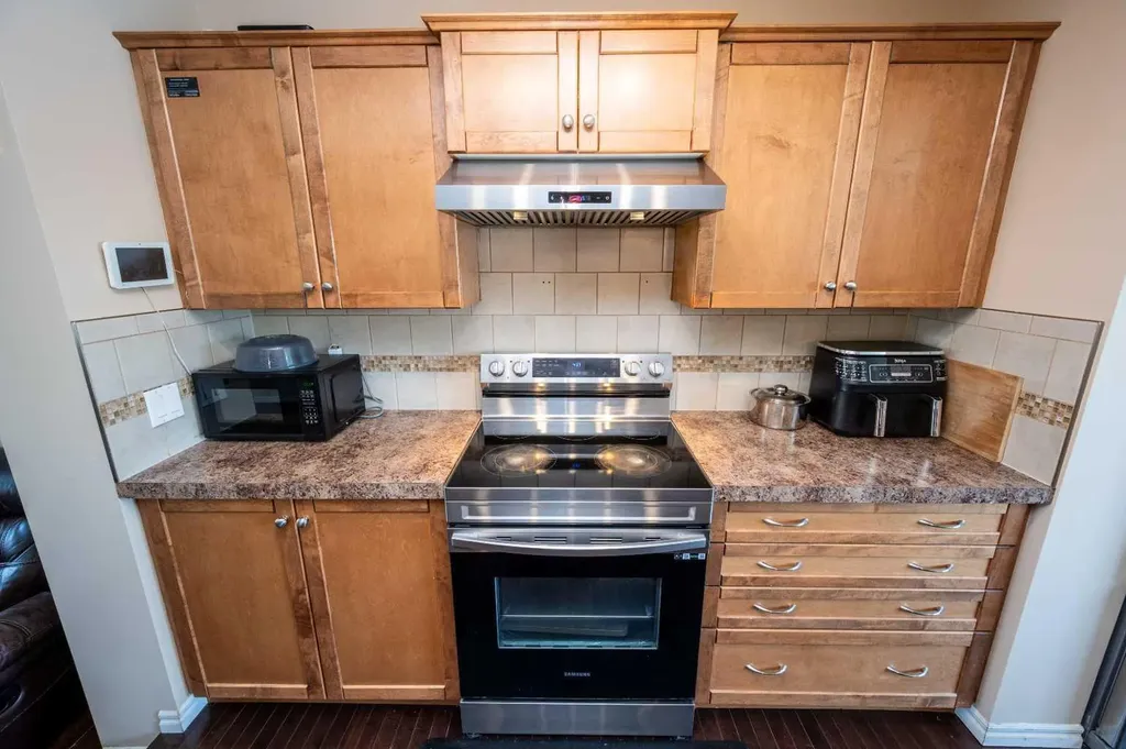 57 Skyview Point Common NE Calgary AB T3N0H1