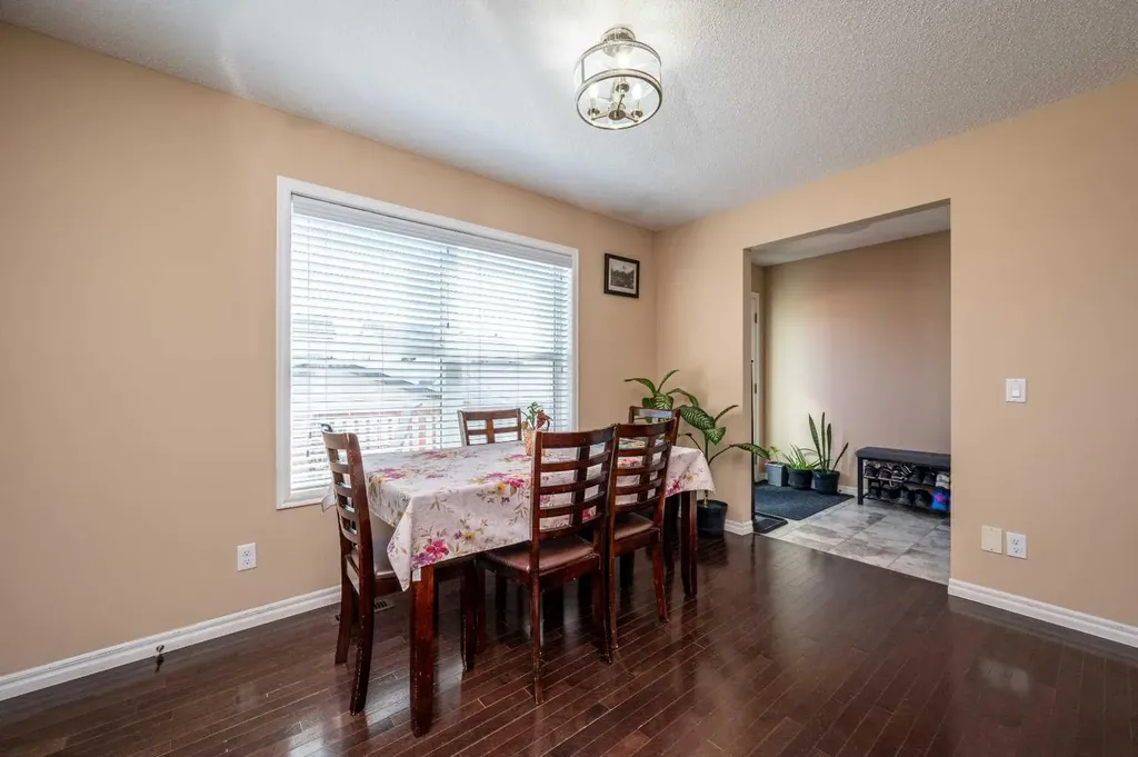 57 Skyview Point Common NE Calgary AB T3N0H1