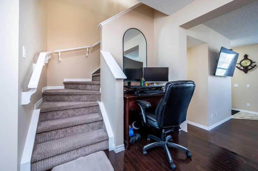 57 Skyview Point Common NE Calgary AB T3N0H1