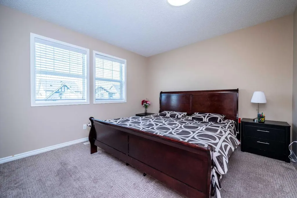 57 Skyview Point Common NE Calgary AB T3N0H1