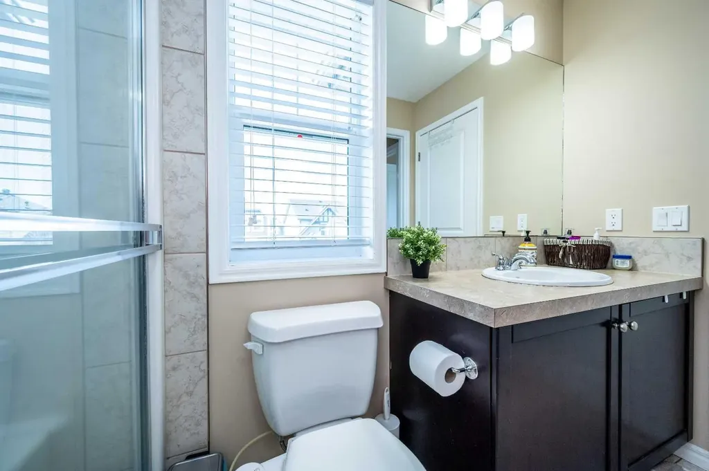 57 Skyview Point Common NE Calgary AB T3N0H1