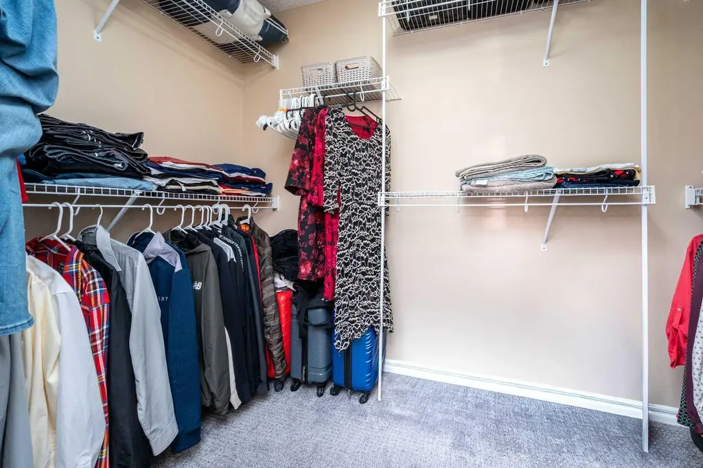 57 Skyview Point Common NE Calgary AB T3N0H1