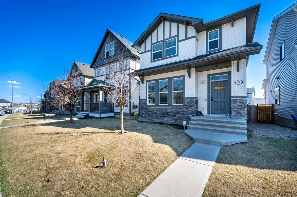 57 Skyview Point Common NE Calgary AB T3N0H1