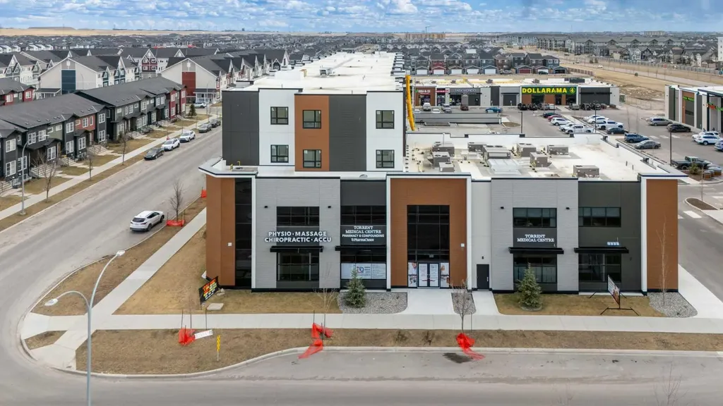 57 Skyview Point Common NE Calgary AB T3N0H1
