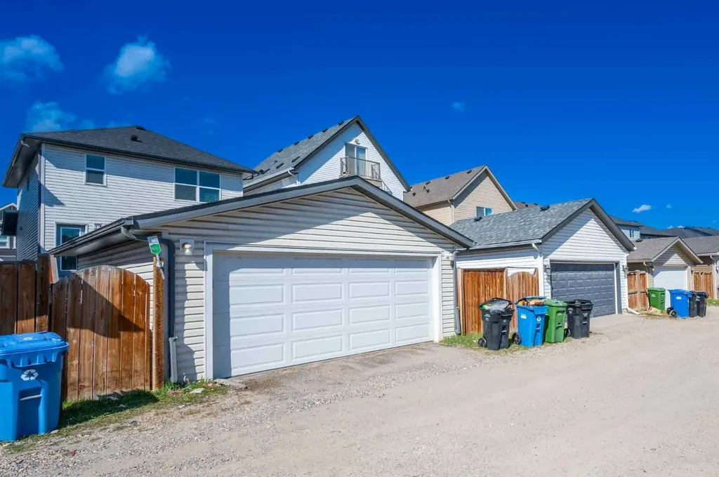 57 Skyview Point Common NE Calgary AB T3N0H1