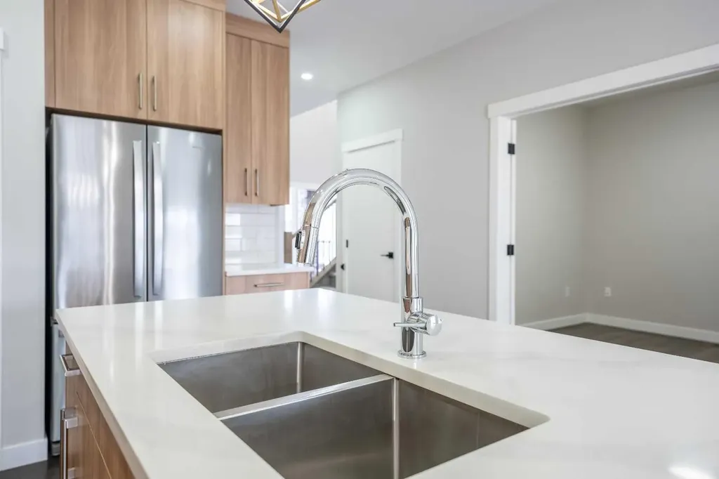 66 Baysprings Gardens SW Airdrie AB T4B 5C6