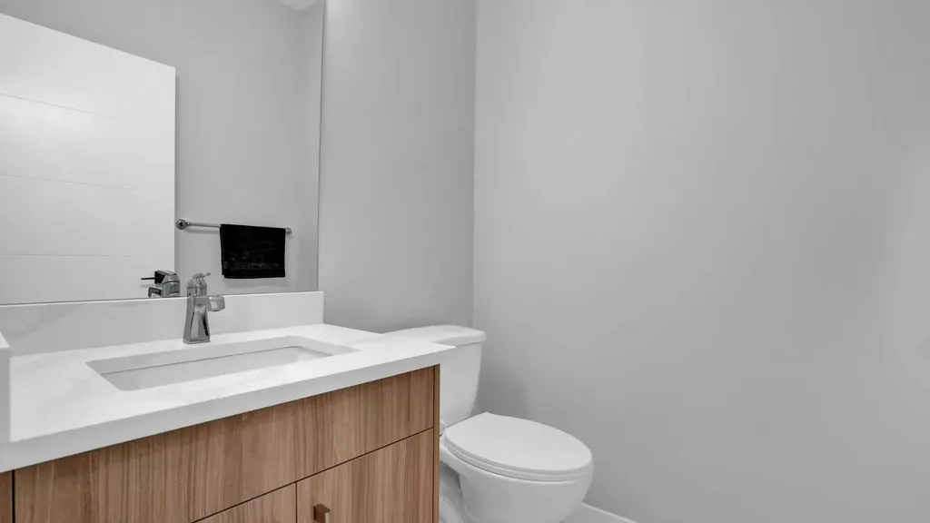 66 Baysprings Gardens SW Airdrie AB T4B 5C6