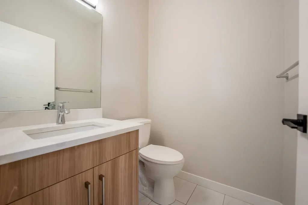 66 Baysprings Gardens SW Airdrie AB T4B 5C6