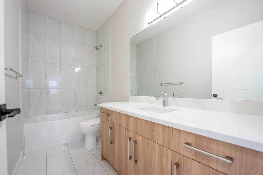 66 Baysprings Gardens SW Airdrie AB T4B 5C6