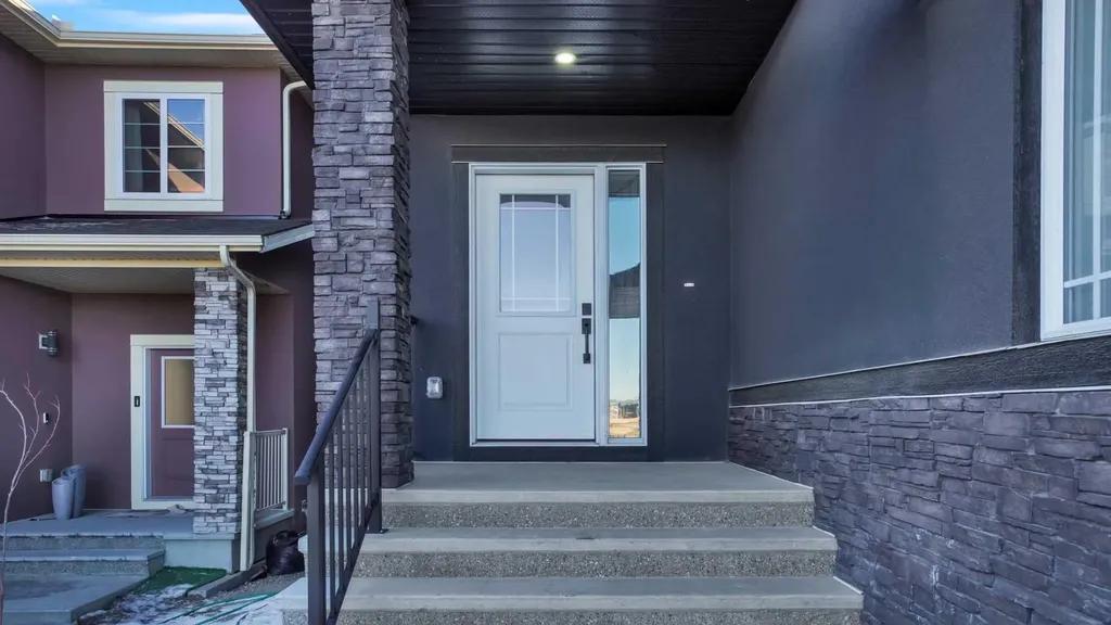 66 Baysprings Gardens SW Airdrie AB T4B 5C6
