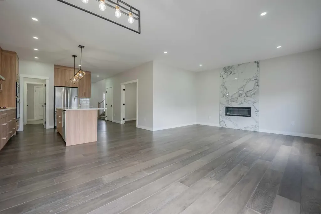 66 Baysprings Gardens SW Airdrie AB T4B 5C6