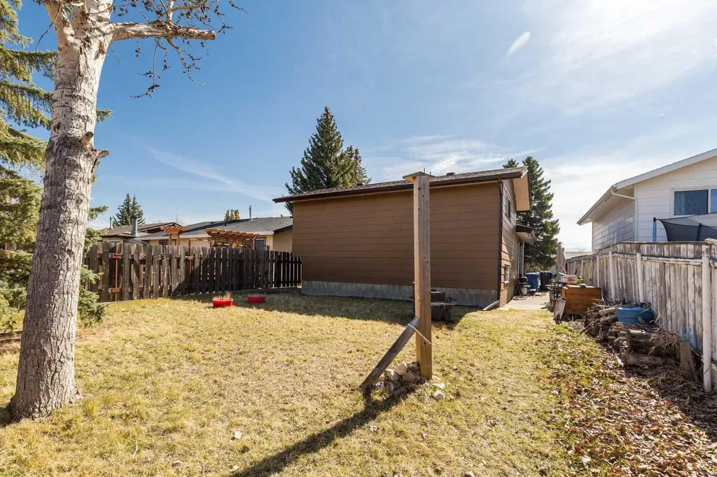 78 Pensacola Court W Lethbridge AB T1K 4R6