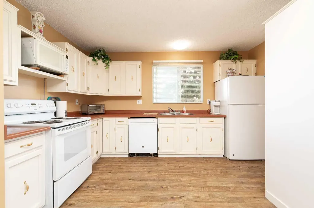 78 Pensacola Court W Lethbridge AB T1K 4R6
