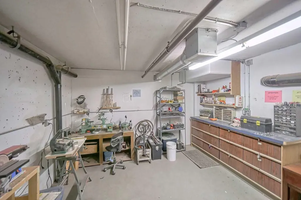 14645 6 Street SW Calgary AB T2Y 3S1