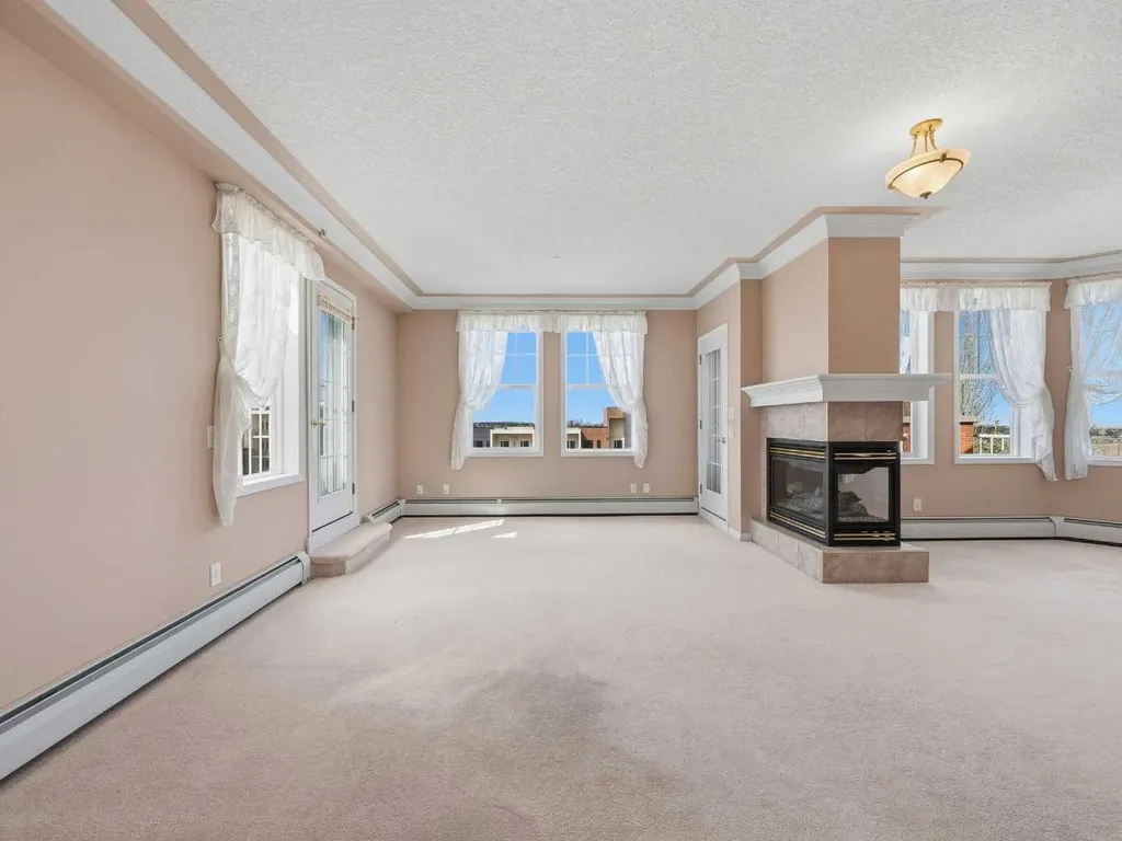 14645 6 Street SW Calgary AB T2Y 3S1
