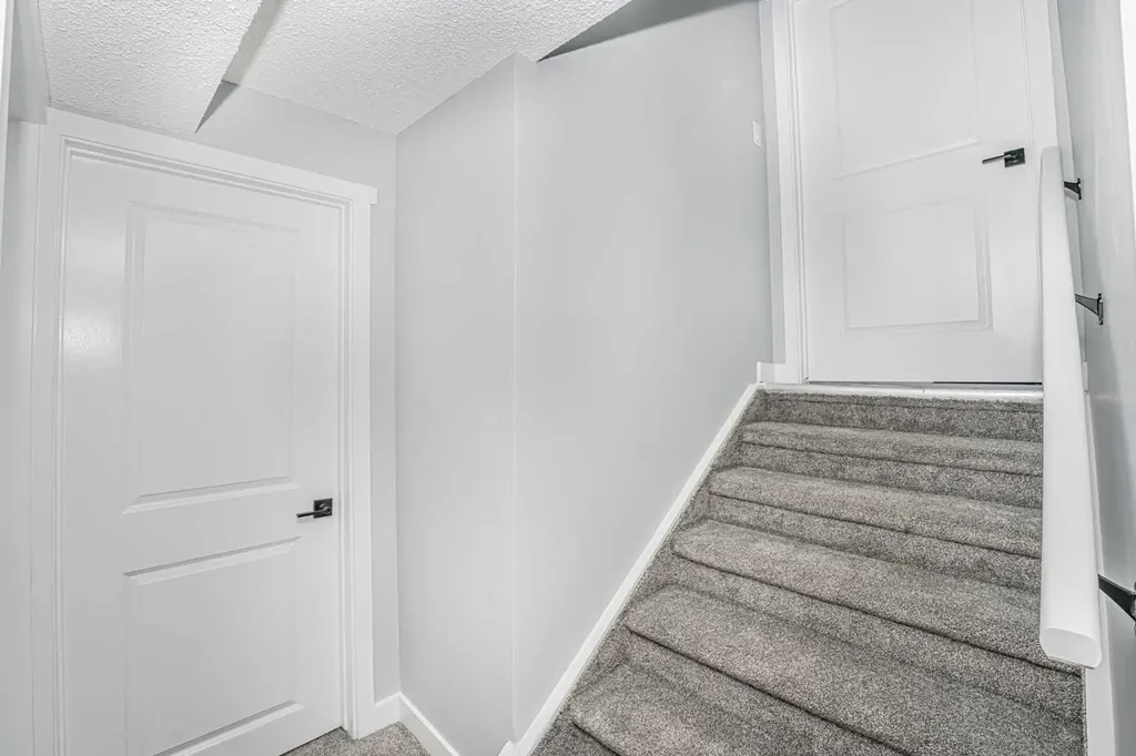 6403 Centre Street NW Calgary AB T2K 0V3