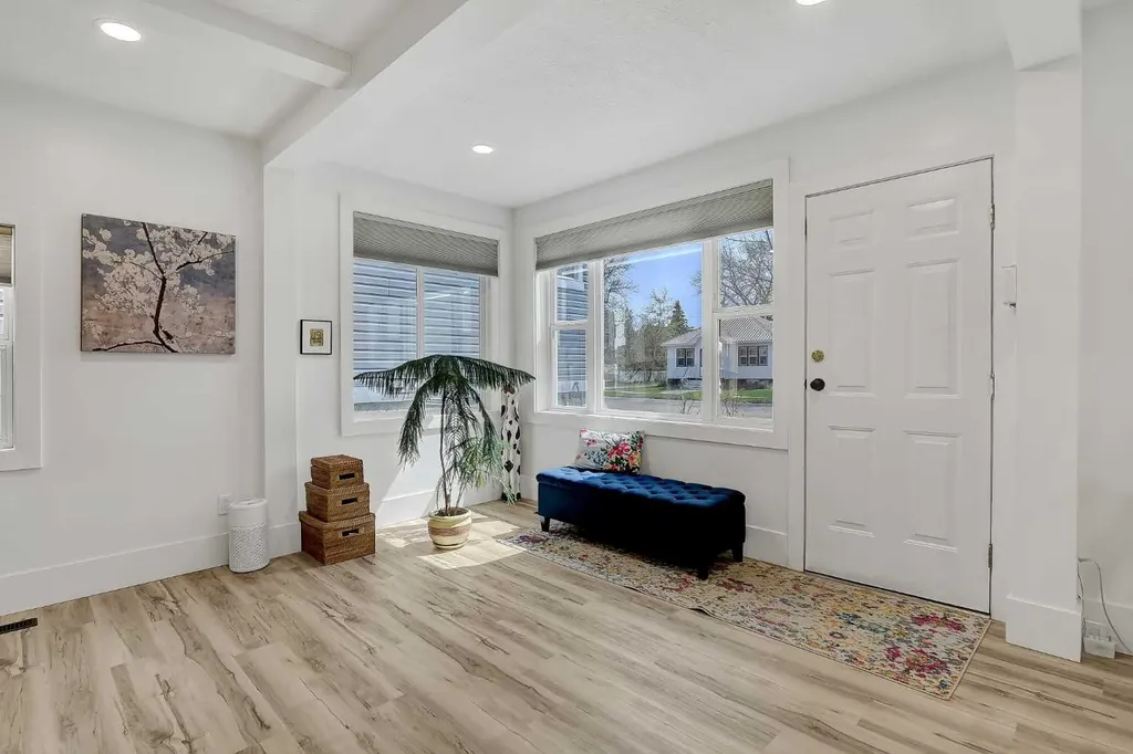 10120 96 Avenue Grande Prairie AB T8V 0M6