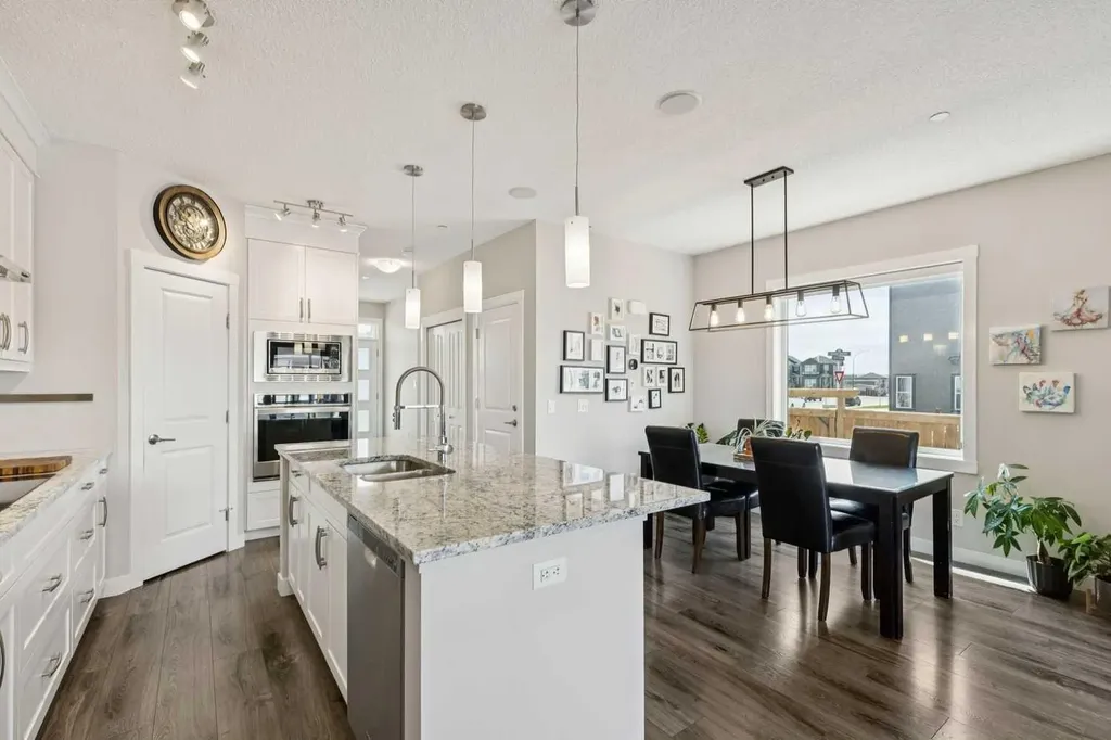288 Lucas Avenue Calgary AB T3P 1N3
