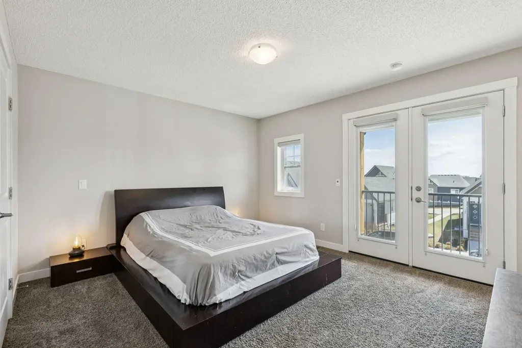 288 Lucas Avenue Calgary AB T3P 1N3