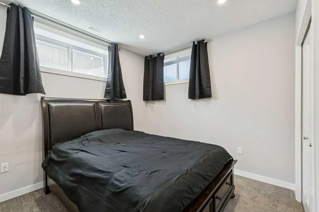 288 Lucas Avenue Calgary AB T3P 1N3