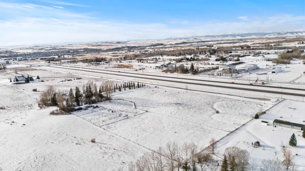 322166 17 Street E Okotoks AB T1S 7C1