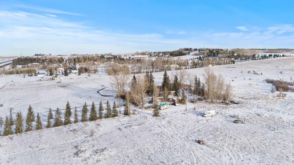322166 17 Street E Okotoks AB T1S 7C1
