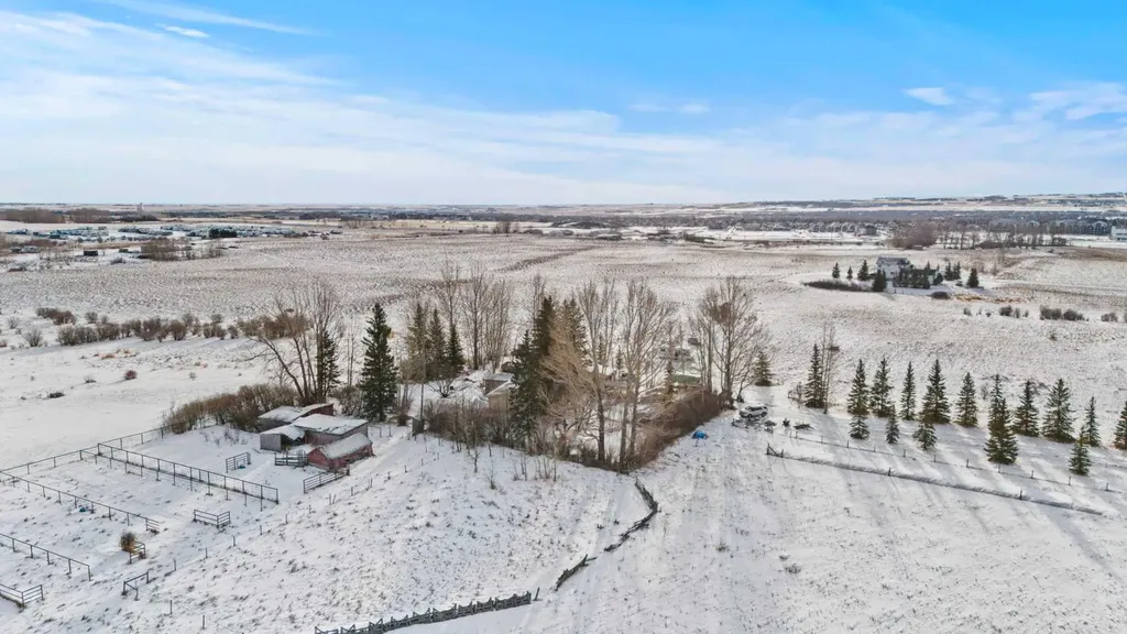 322166 17 Street E Okotoks AB T1S 7C1