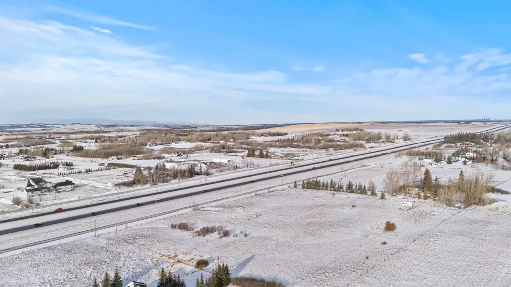 322166 17 Street E Okotoks AB T1S 7C1