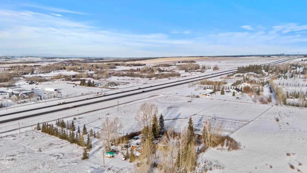 322166 17 Street E Okotoks AB T1S 7C1