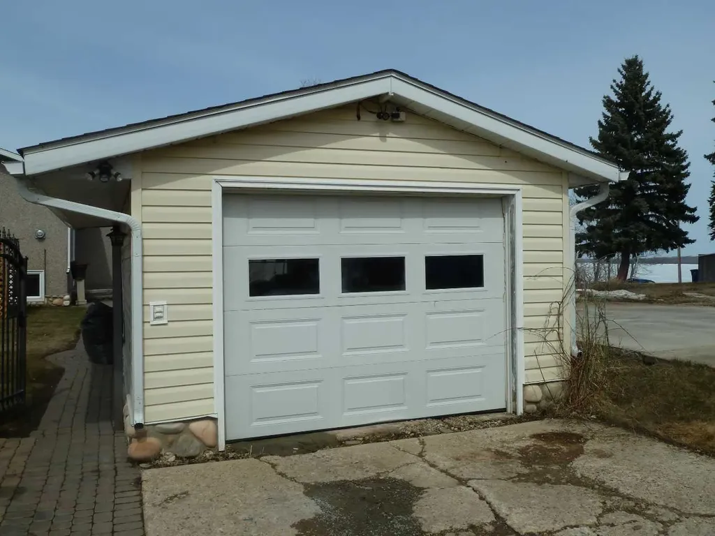 10417 Churchill Drive Lac La Biche AB T0A2C0